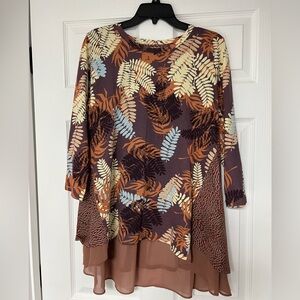 LOGO by Lori Goldstein Multicolor Leaf Print Tunic